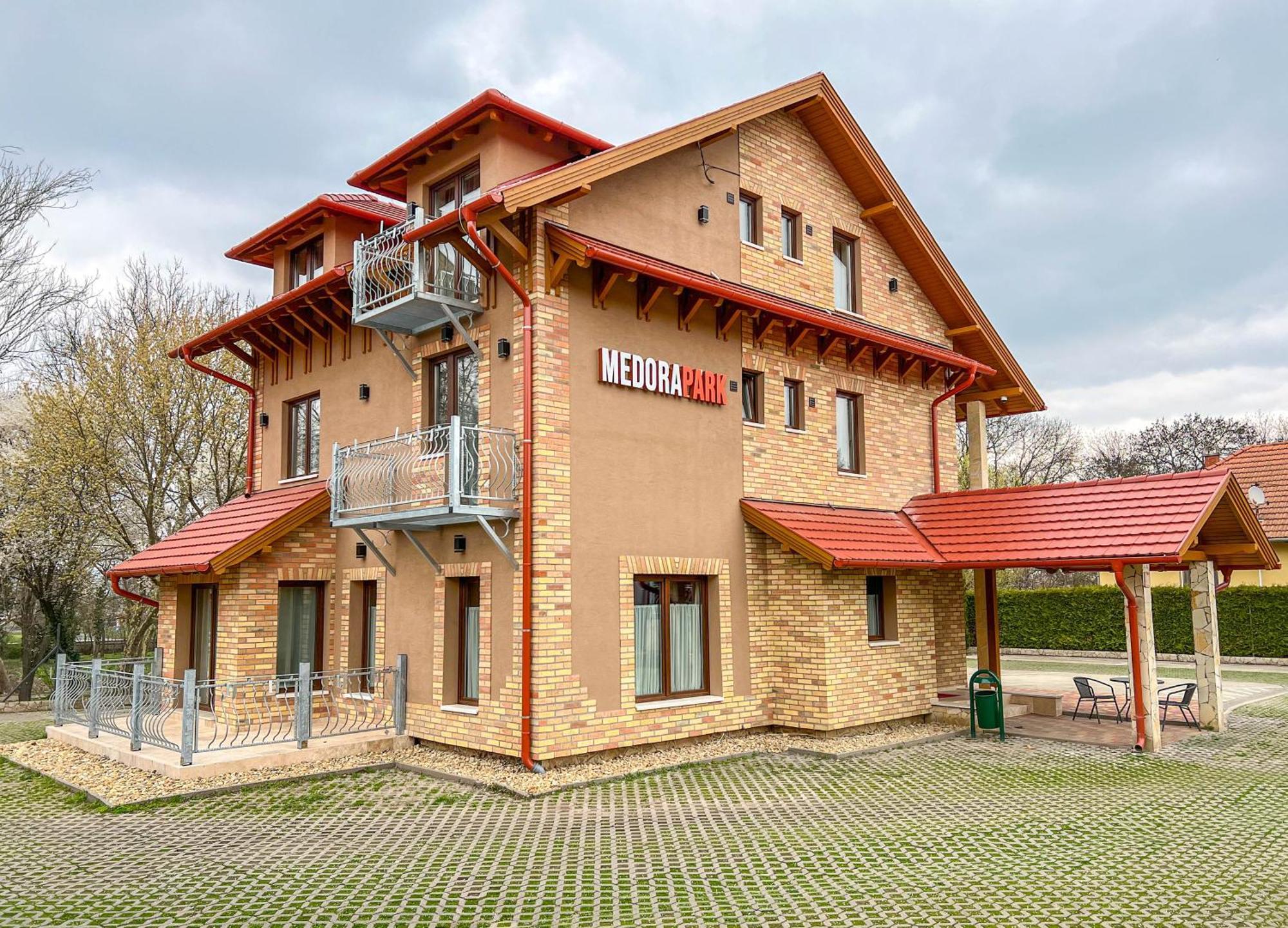 MeDoRa Park - Hotel MeDoRa*** Gárdony Exterior foto